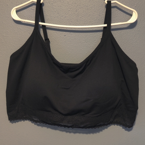 Lightly Lined Lace Bralette - Picture 3 of 9